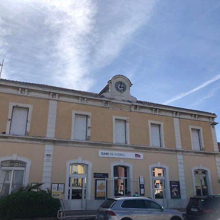 A La Gare ! T2 Hyeres Apartment Bagian luar foto